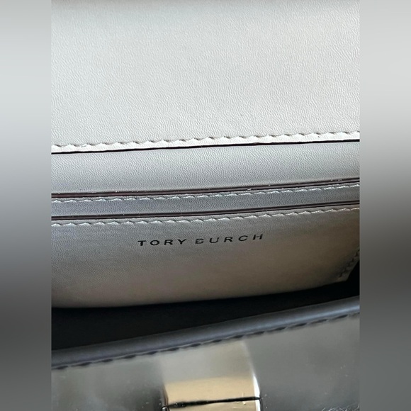 💰SOLD - 148865 - Tory Burch T Monogram Bon Bon Spazzolato Mini Top-handle Bag - Picture 10 of 13